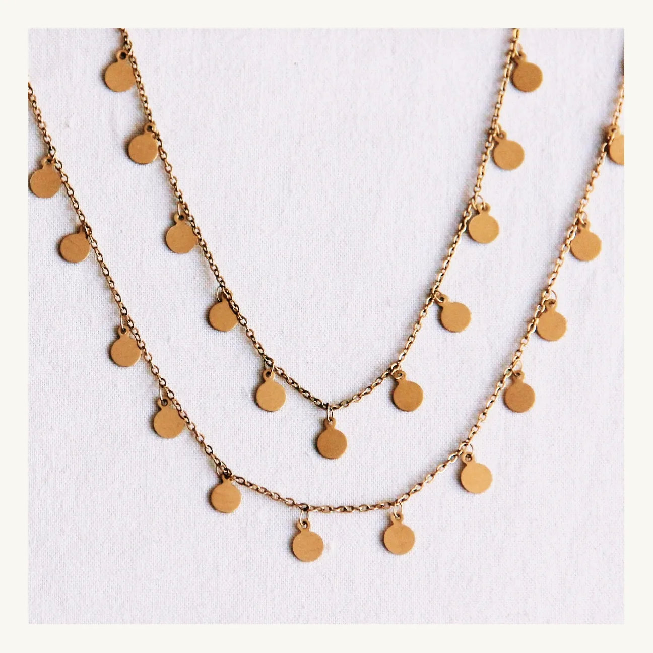 Dames ketting met muntjes – lange layered necklace, waterproof en hypoallergeen