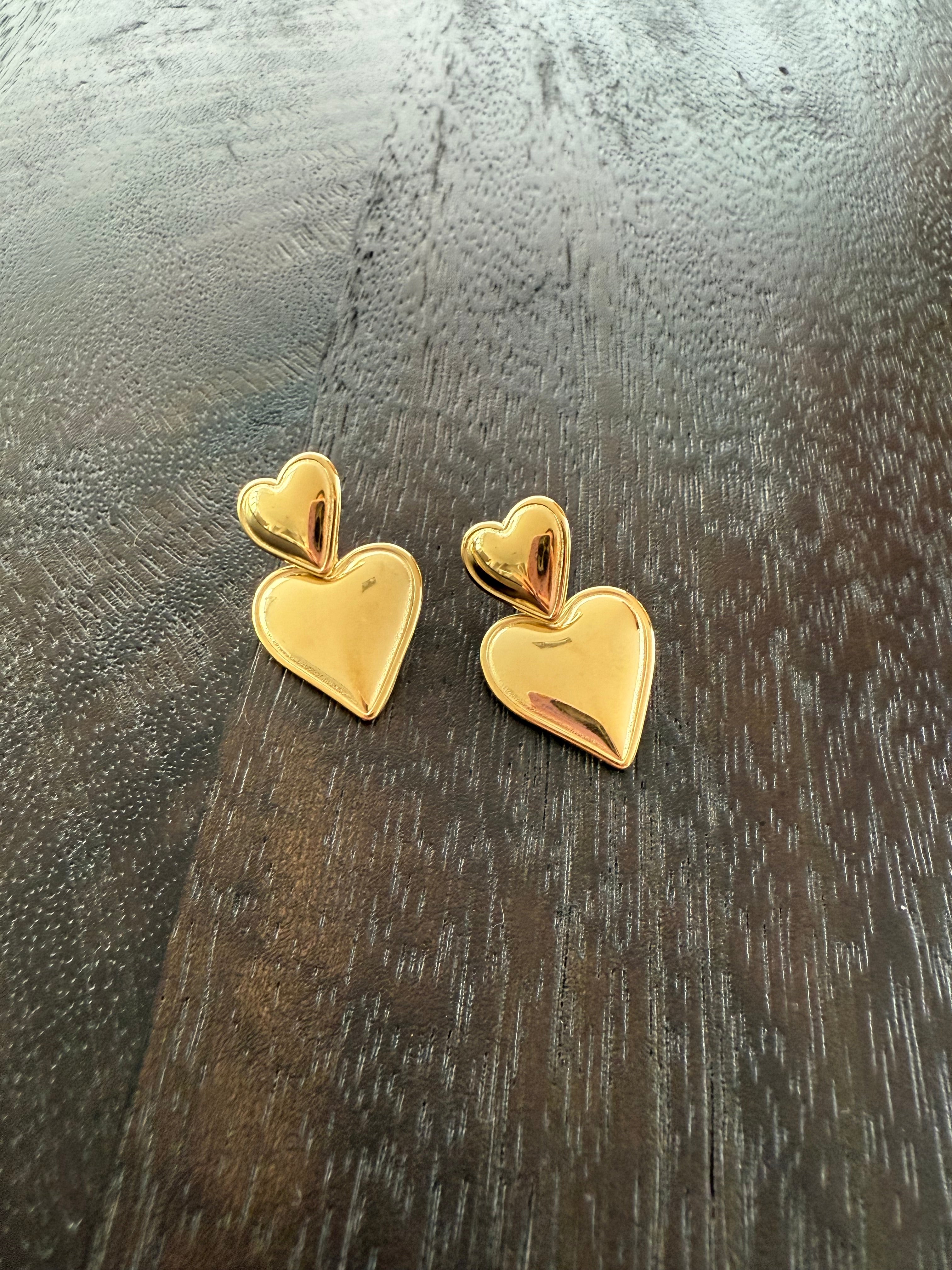 Big heart earrings gold