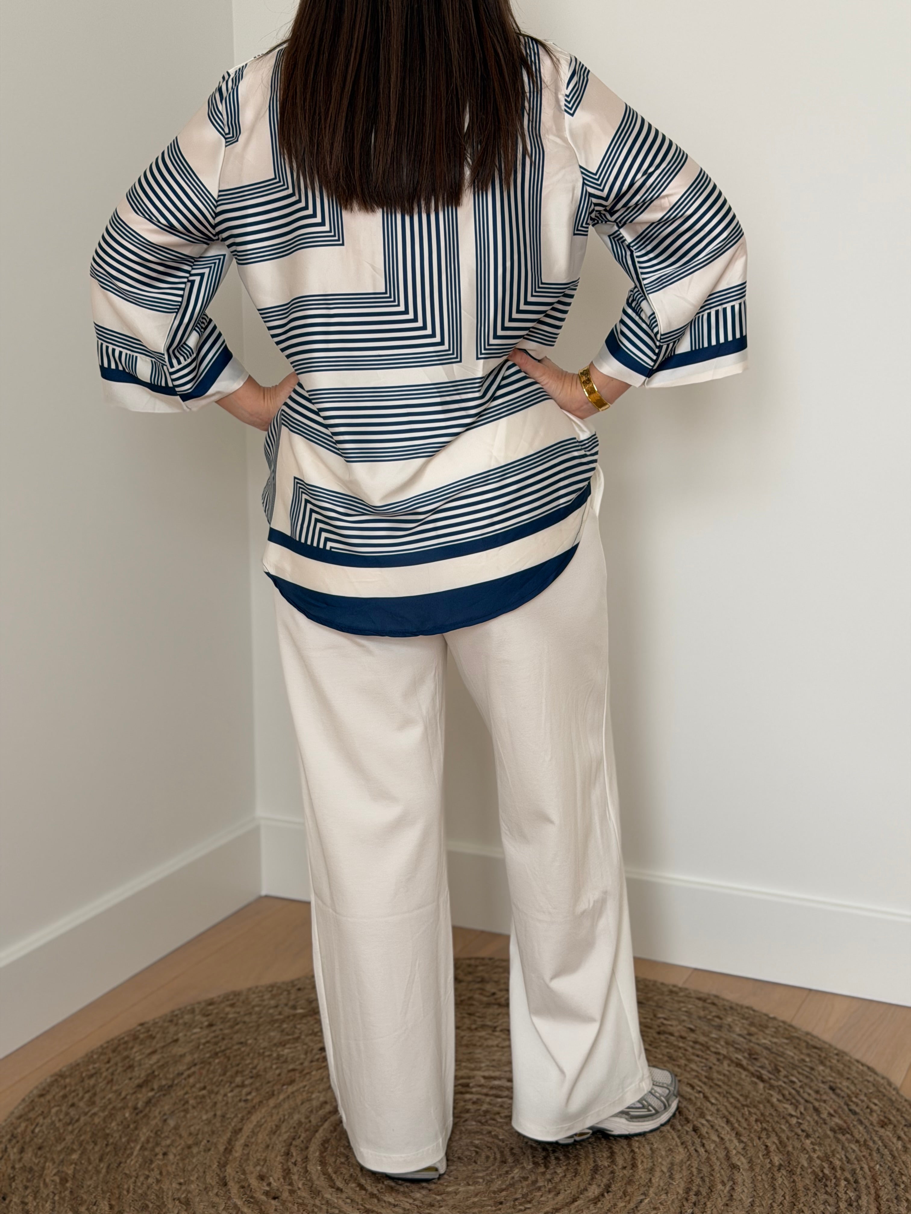 achterkant elegante blouse met marine print - My Dressing