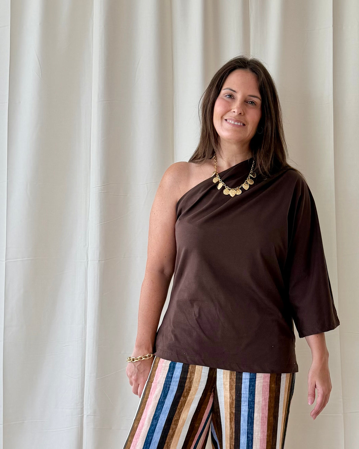 One shoulder top choco