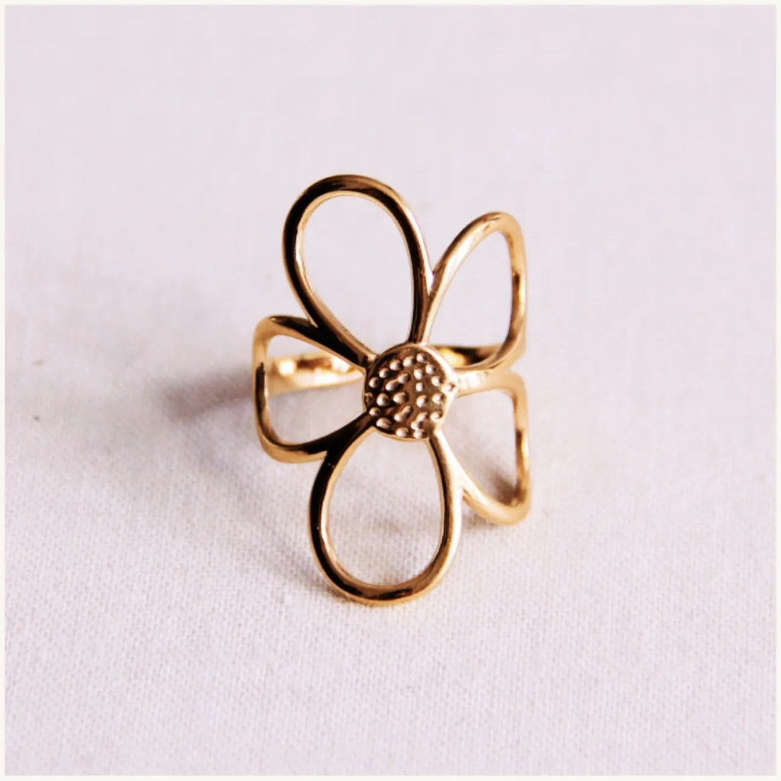 Statement ring dames – goudkleurige verstelbare stainless steel ring bij My Dressing