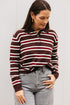 Chocoladebruine gestreepte polo dames – lange mouwen met bordeaux en witte accenten bij My Dressing