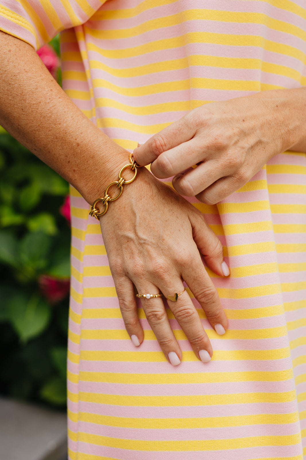 Oval chain bracelet gold