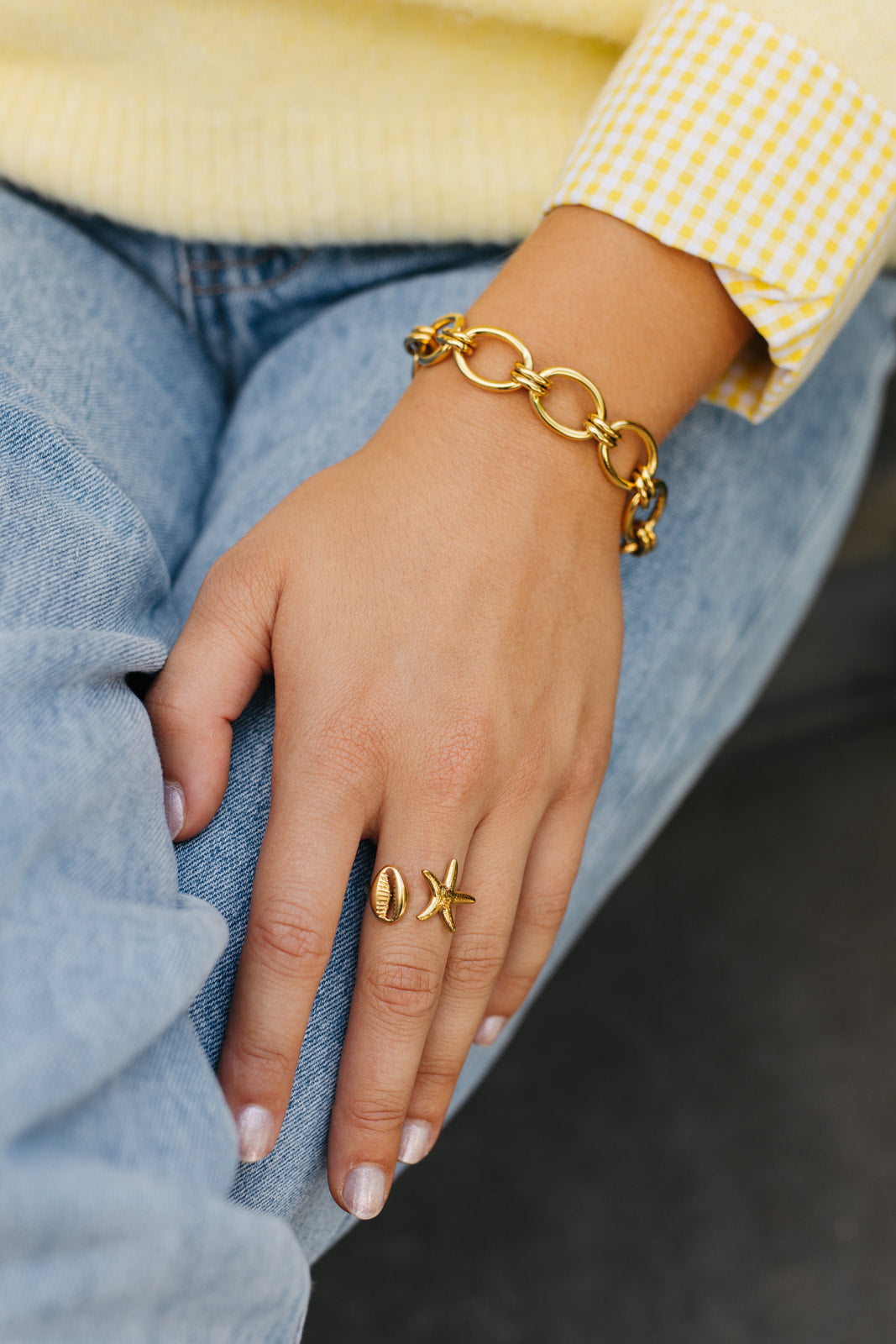 Oval chain bracelet gold