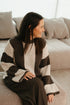 Gebreide trui dames – tweekleurige bruine knit met losse fit en rechte mouwen bij My Dressing