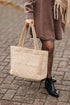 Beige tas met bloemenprint – grote dames handtas met stevige handvaten en binnenzakjes bij My Dressing