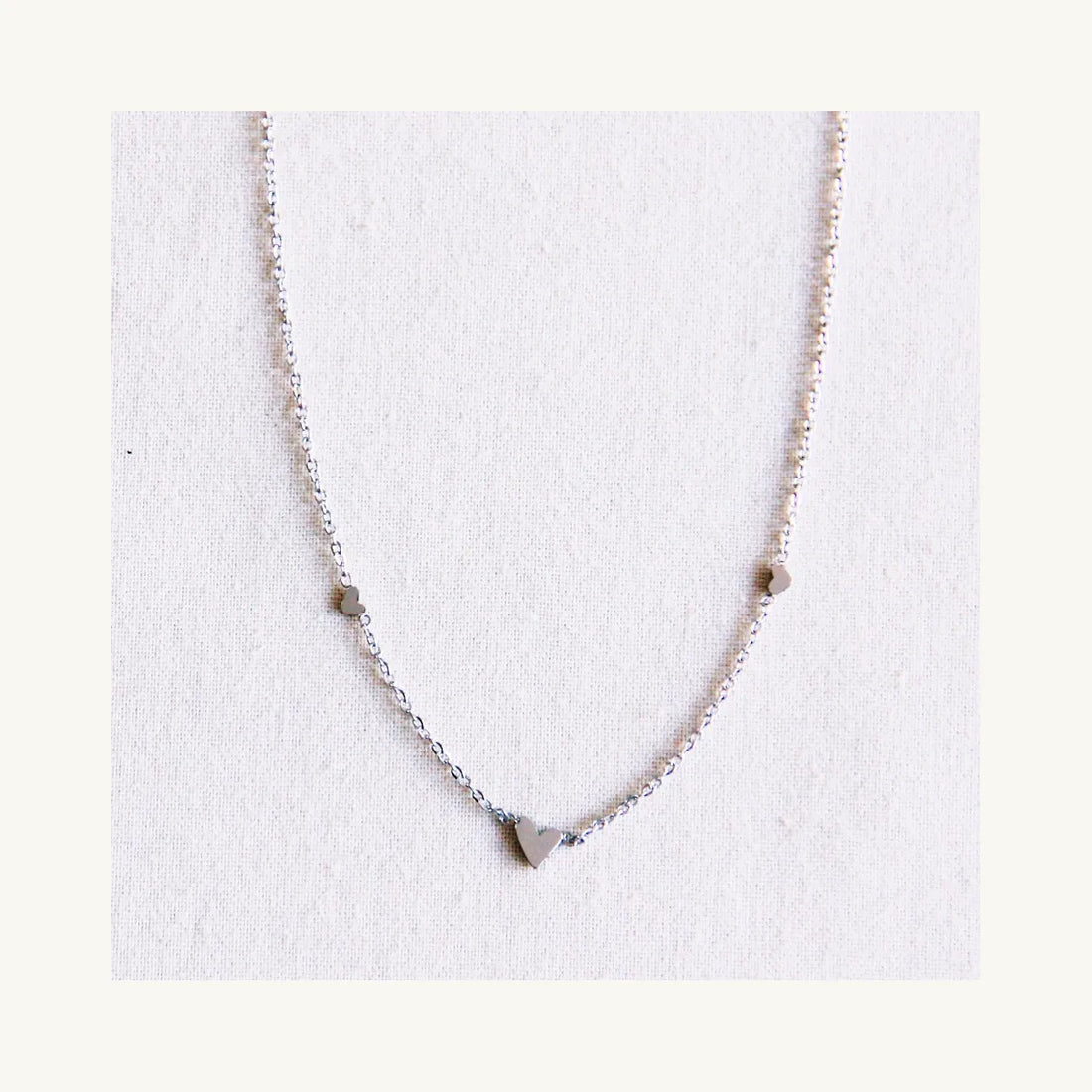 3 heart necklace Bazou
