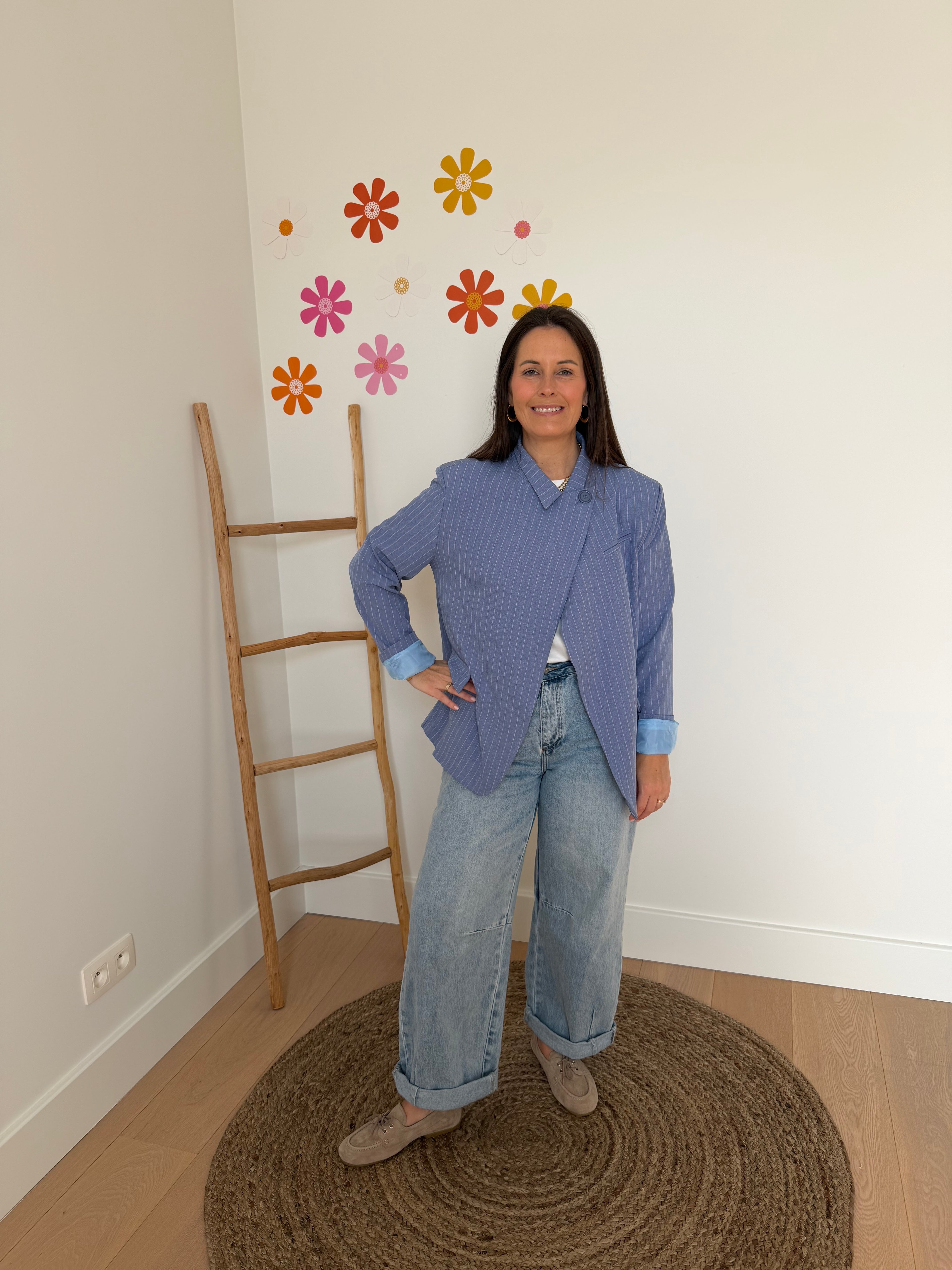 Lichtblauwe blazer met ecru krijtstreep - My Dressing