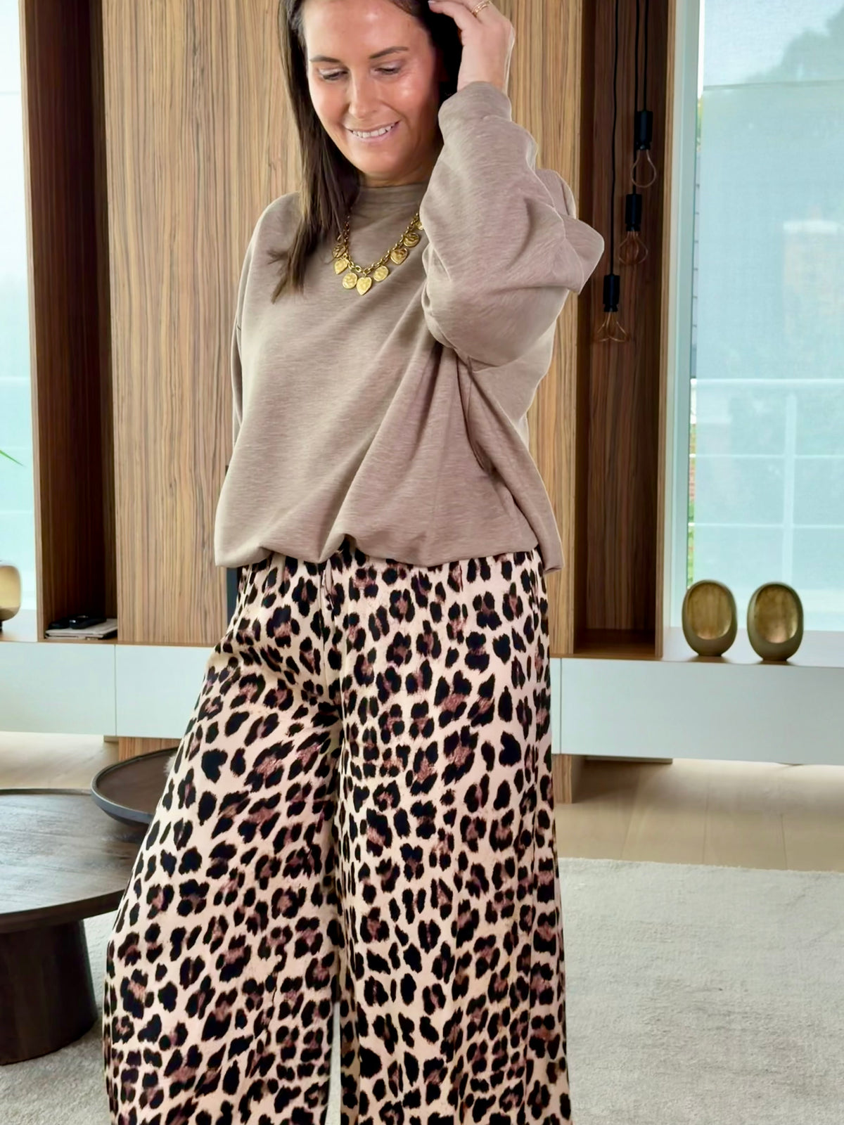 Frankie sweater taupe