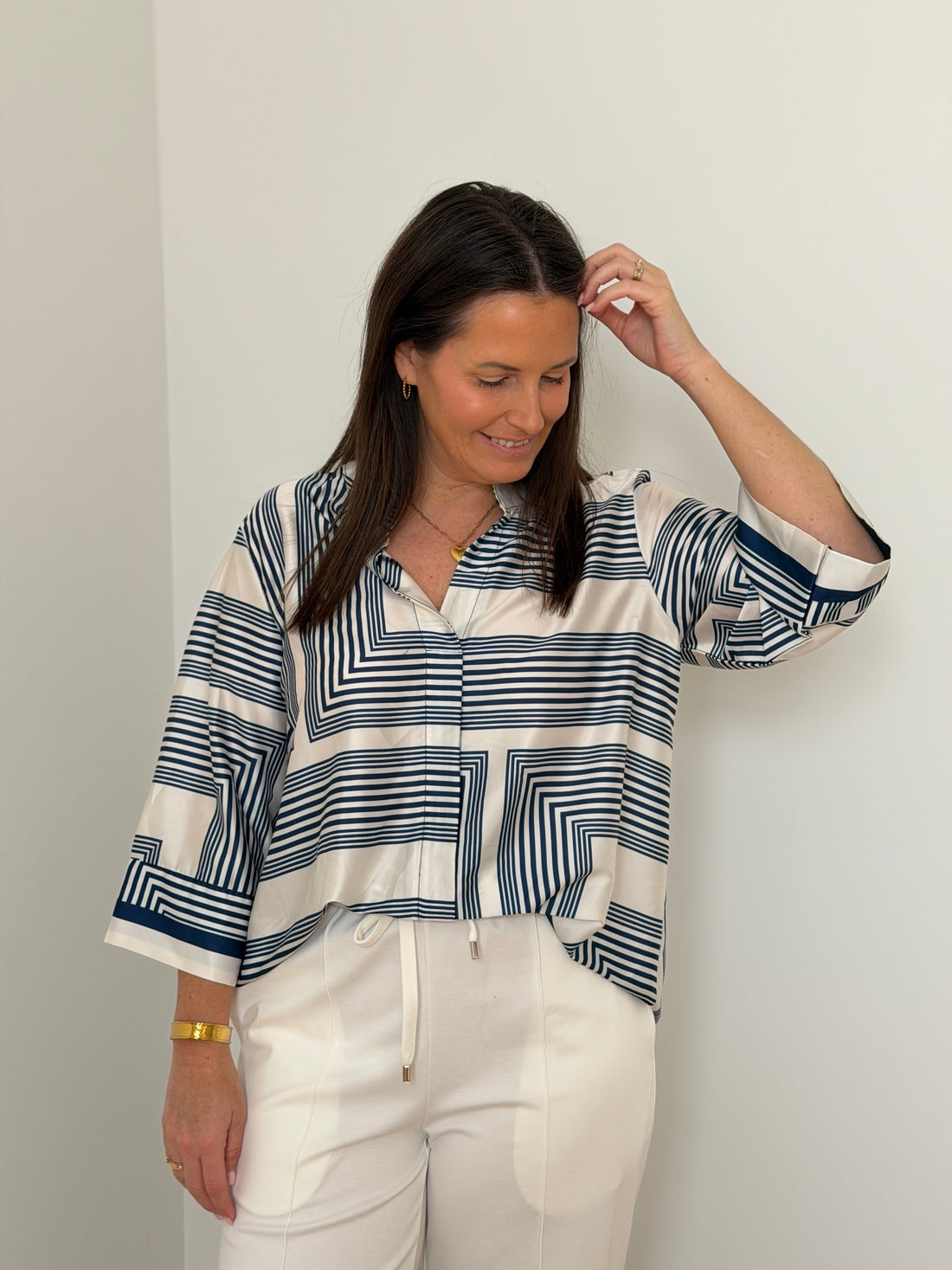 Blouse met 3/4de mouwen met marine geoprint  My Dressing