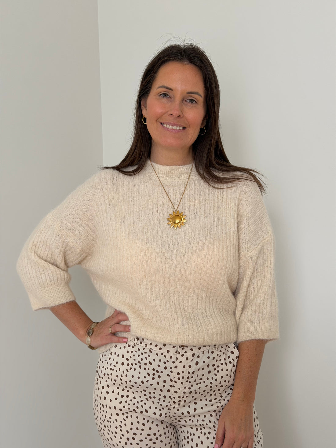Beige knit met korte mouwen - My Dressing