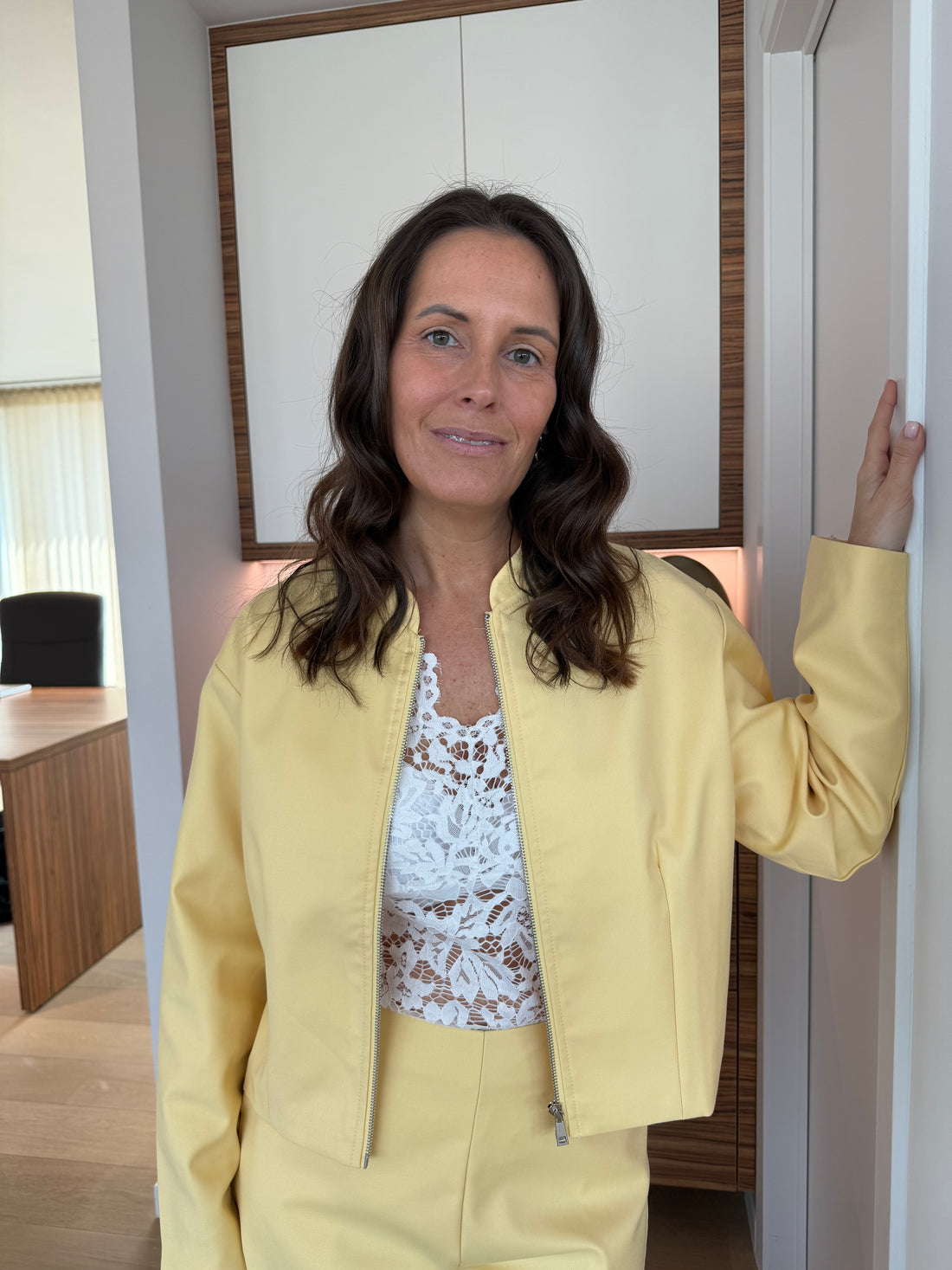 Sunny jacket yellow