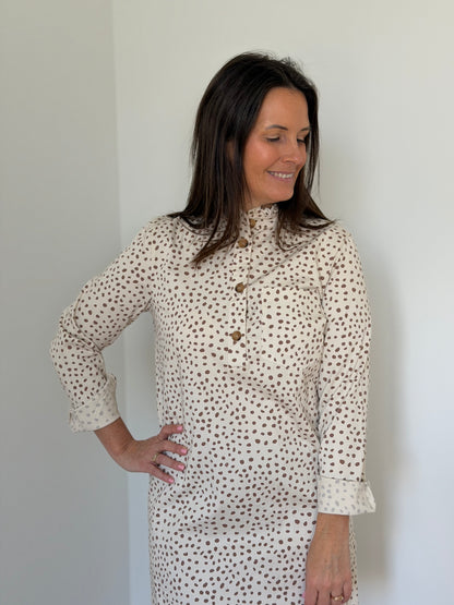beige korte jurk met stippen - My Dressing