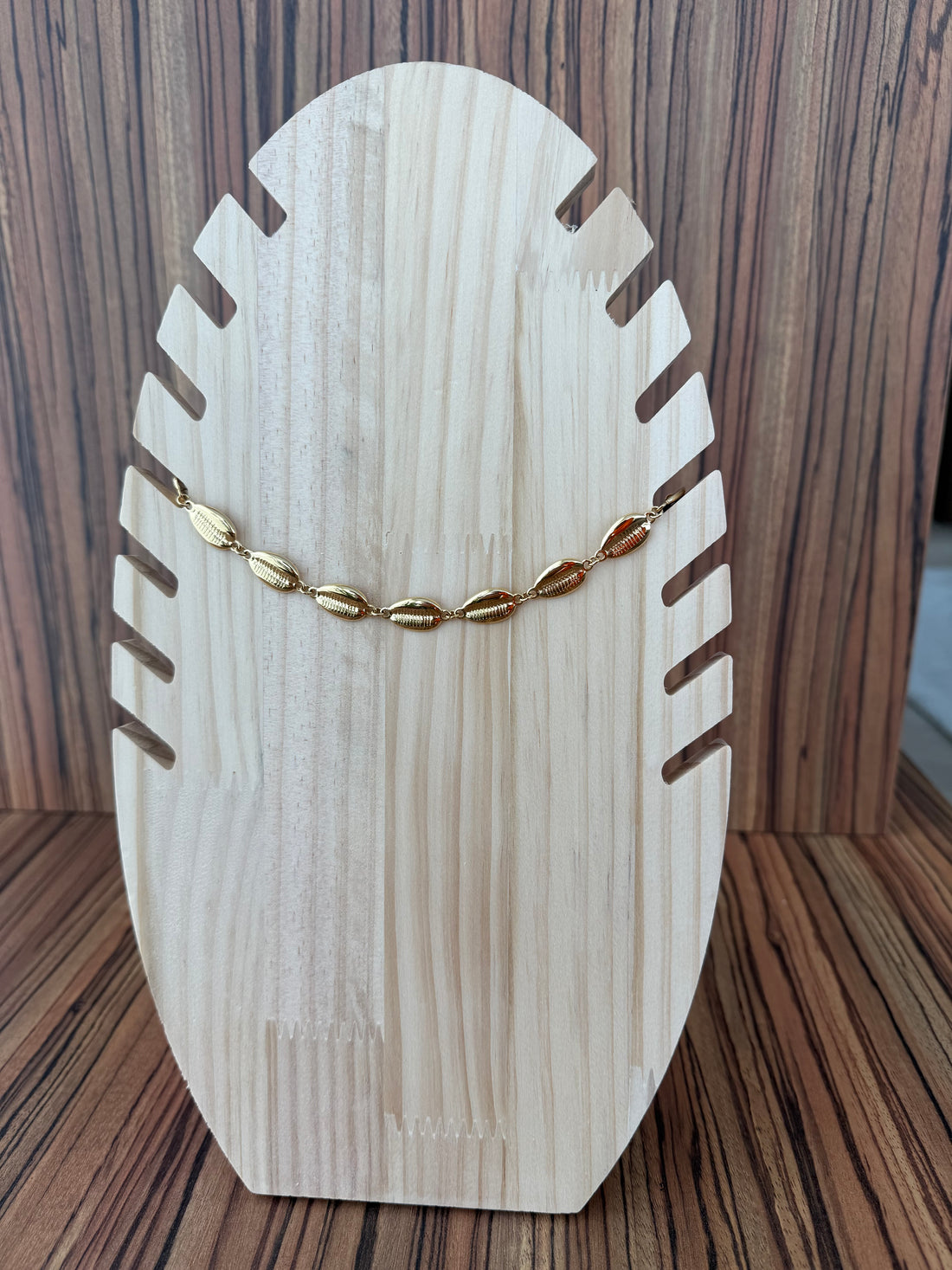 Shell necklace