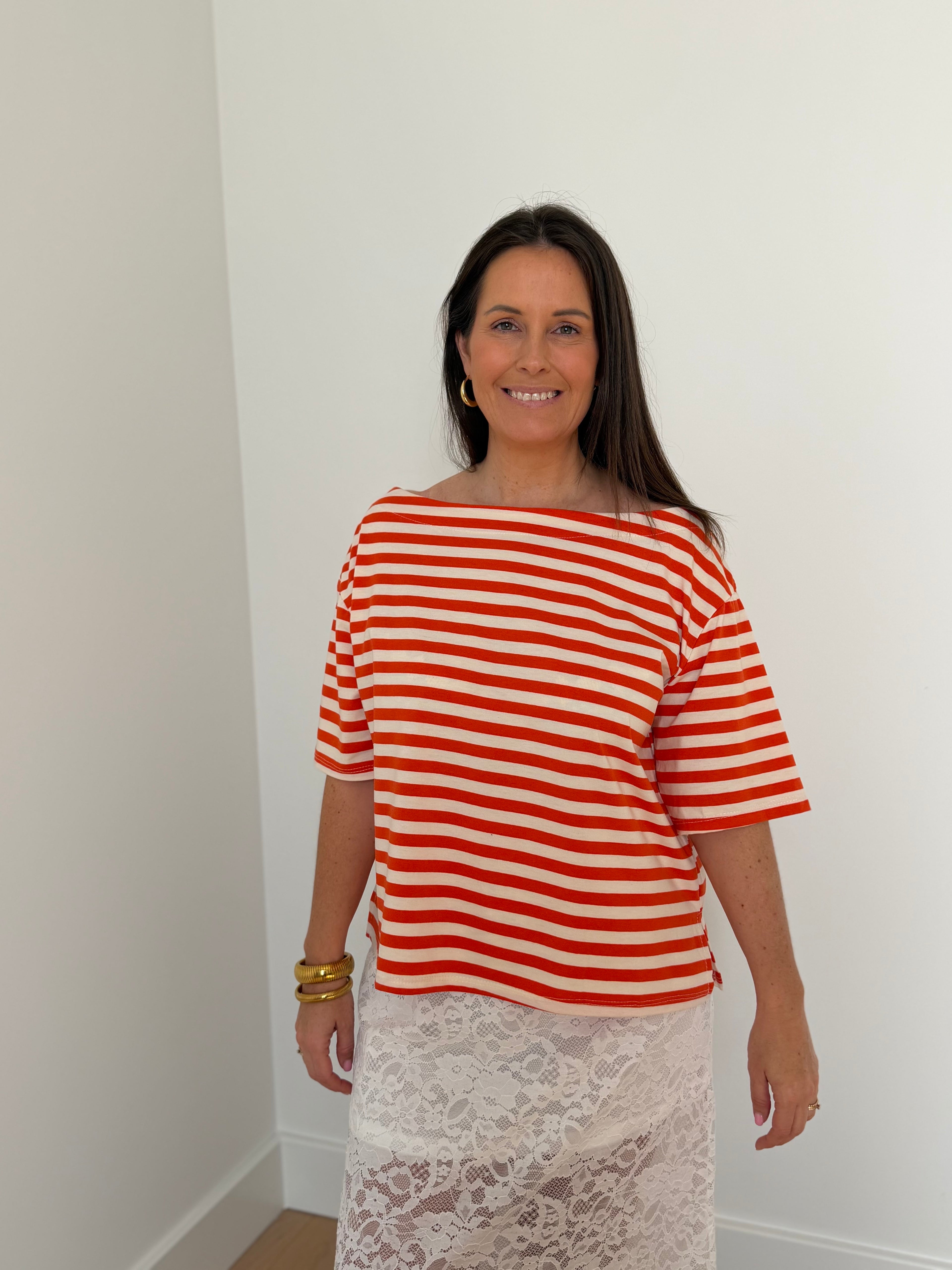 Gestreepte oranje t-shirt off shoulder met korte mouwen - My Dressing