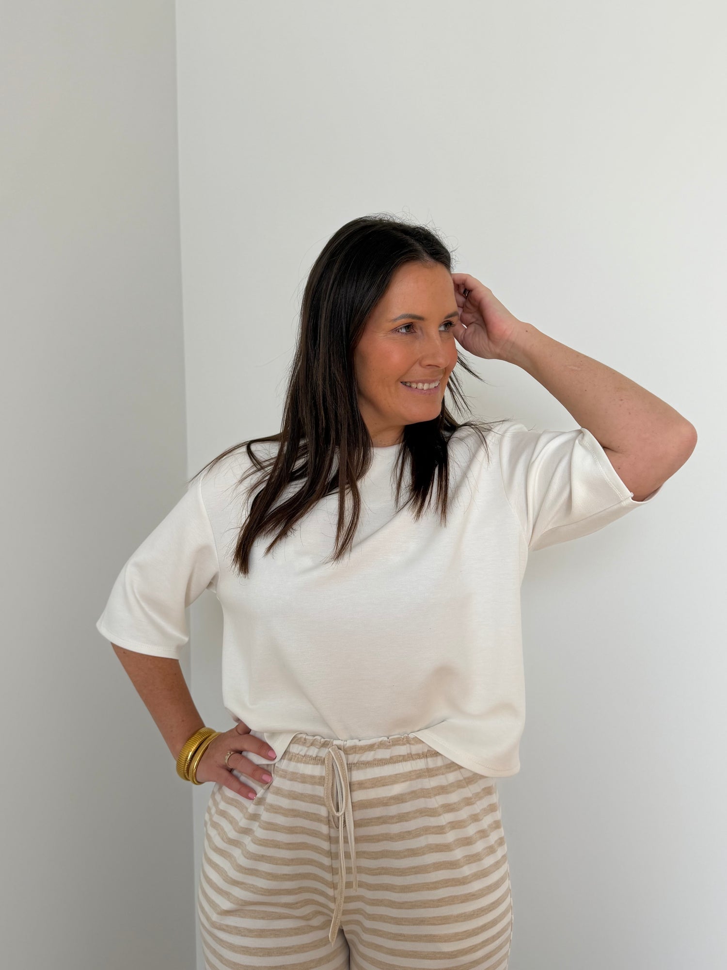 Essential t-shirt in ecru met korte mouwen - My Dressing