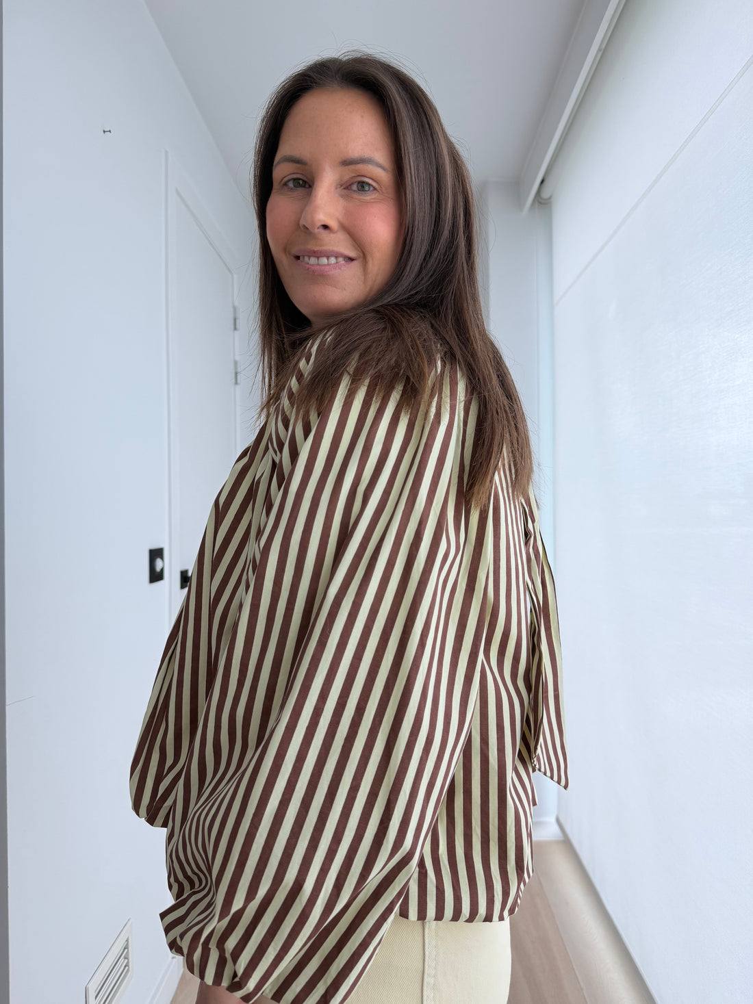 Backless blouse choco