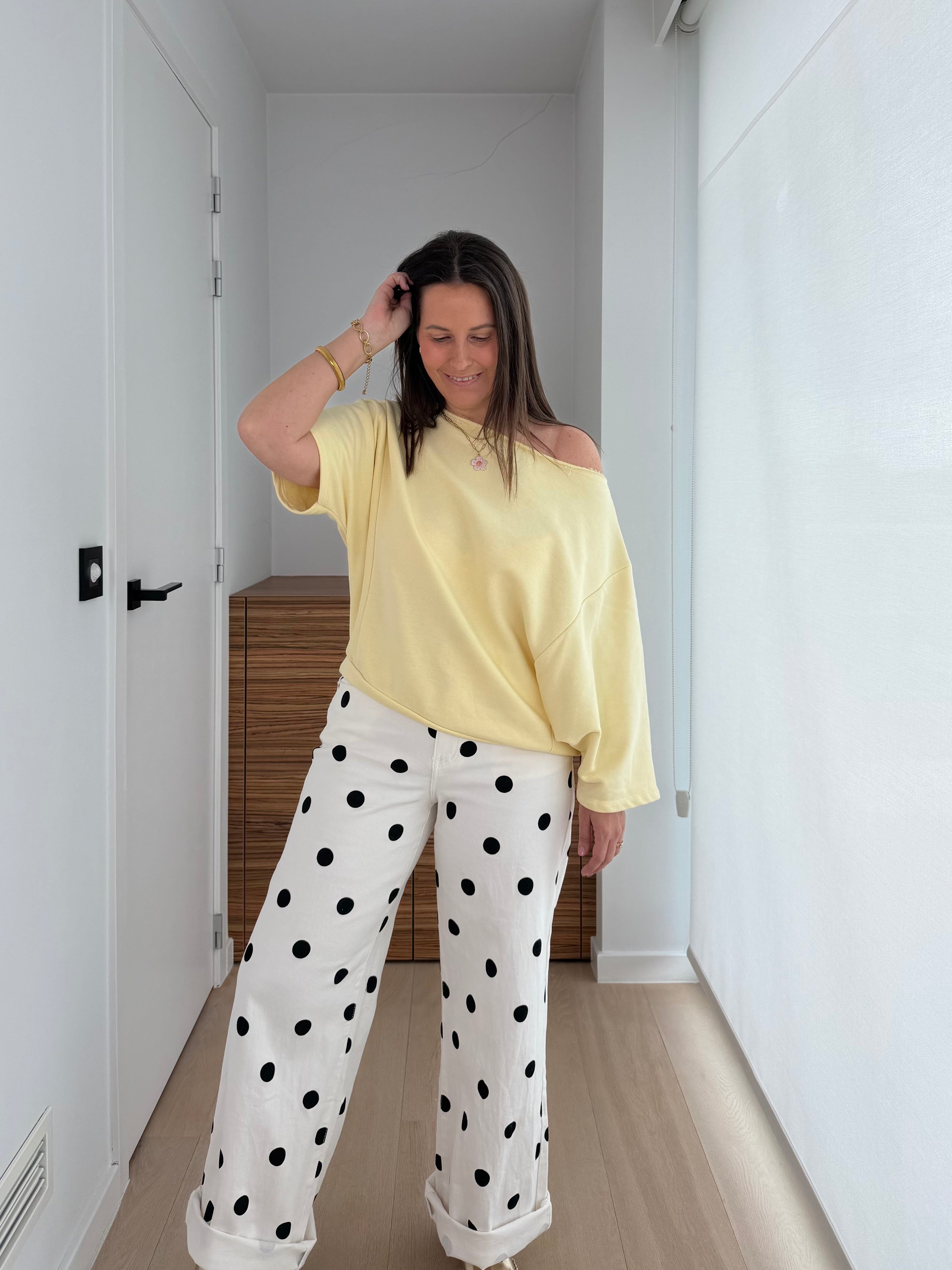 Comfortabele basic sweater met relaxte fit en moderne uitstraling