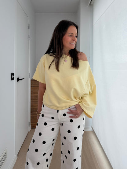 Veelzijdige dames sweater draagbaar als boothals of off shoulder top