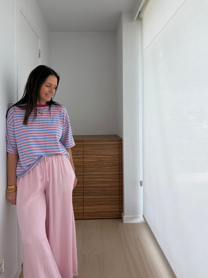 Speelse oversized dames top met strepen en contrasterende halsboord