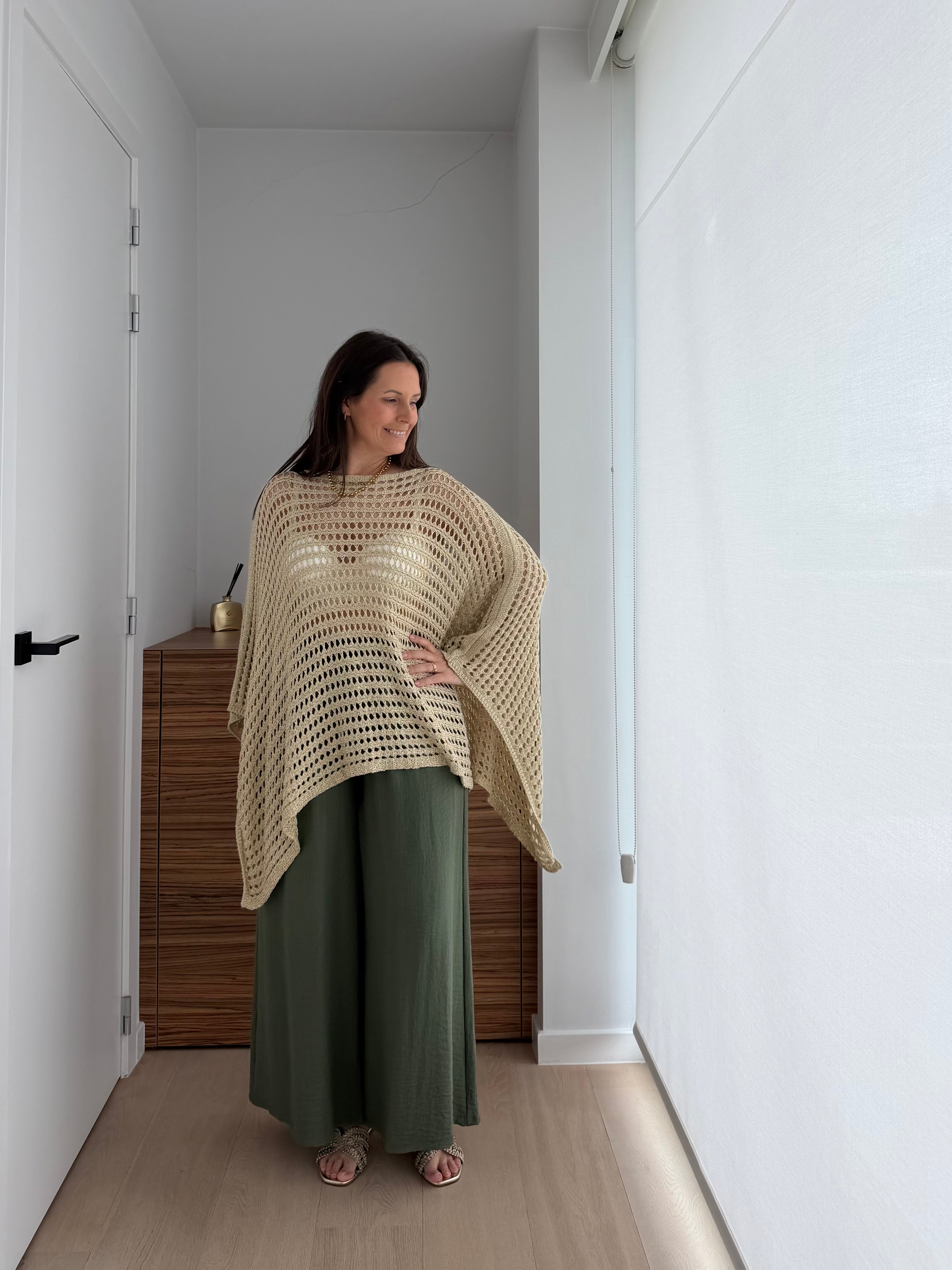Gouden crochet poncho - My Dressing