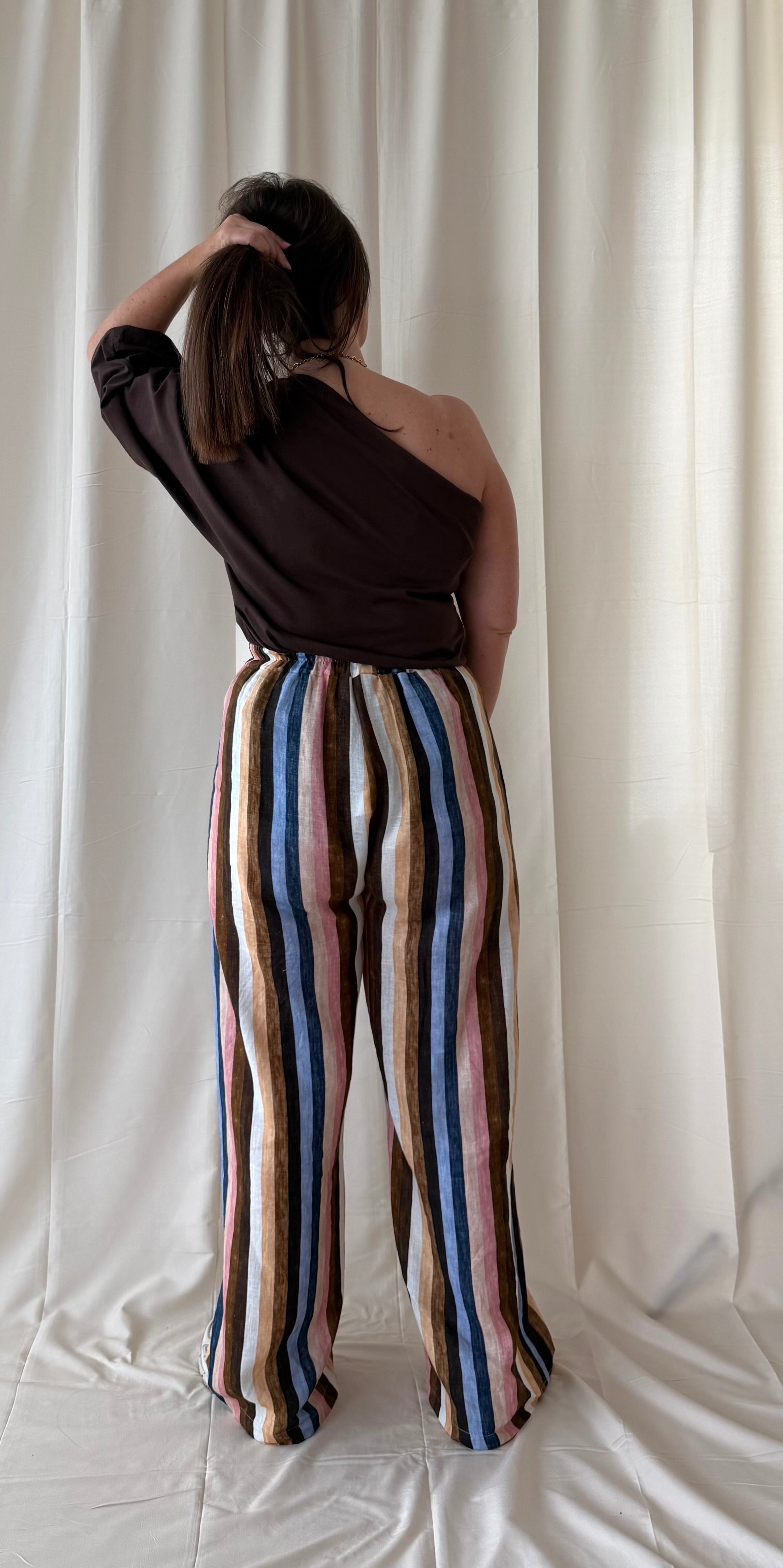 Gestreepte linnen broek in chocoladebruin - My Dressing
