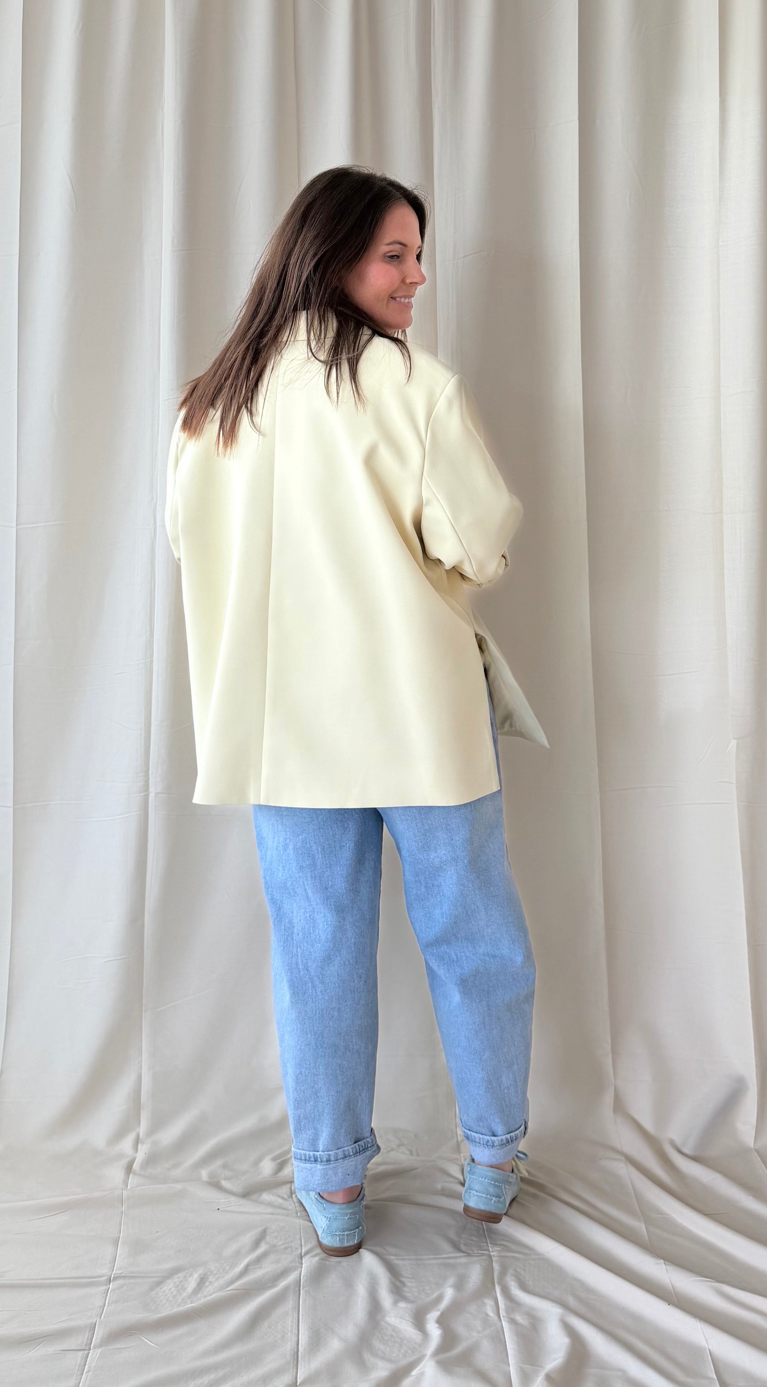 Oversized blazer in lichtgele kleur met lange mouwen - My Dressing