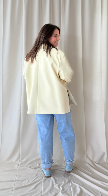 Oversized blazer in lichtgele kleur met lange mouwen - My Dressing