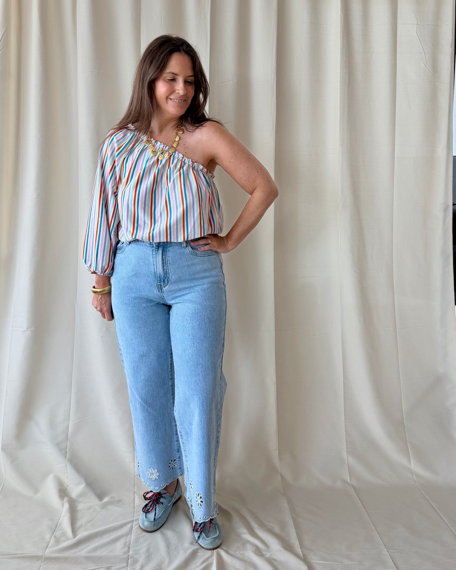 One shoulder gestreepte top