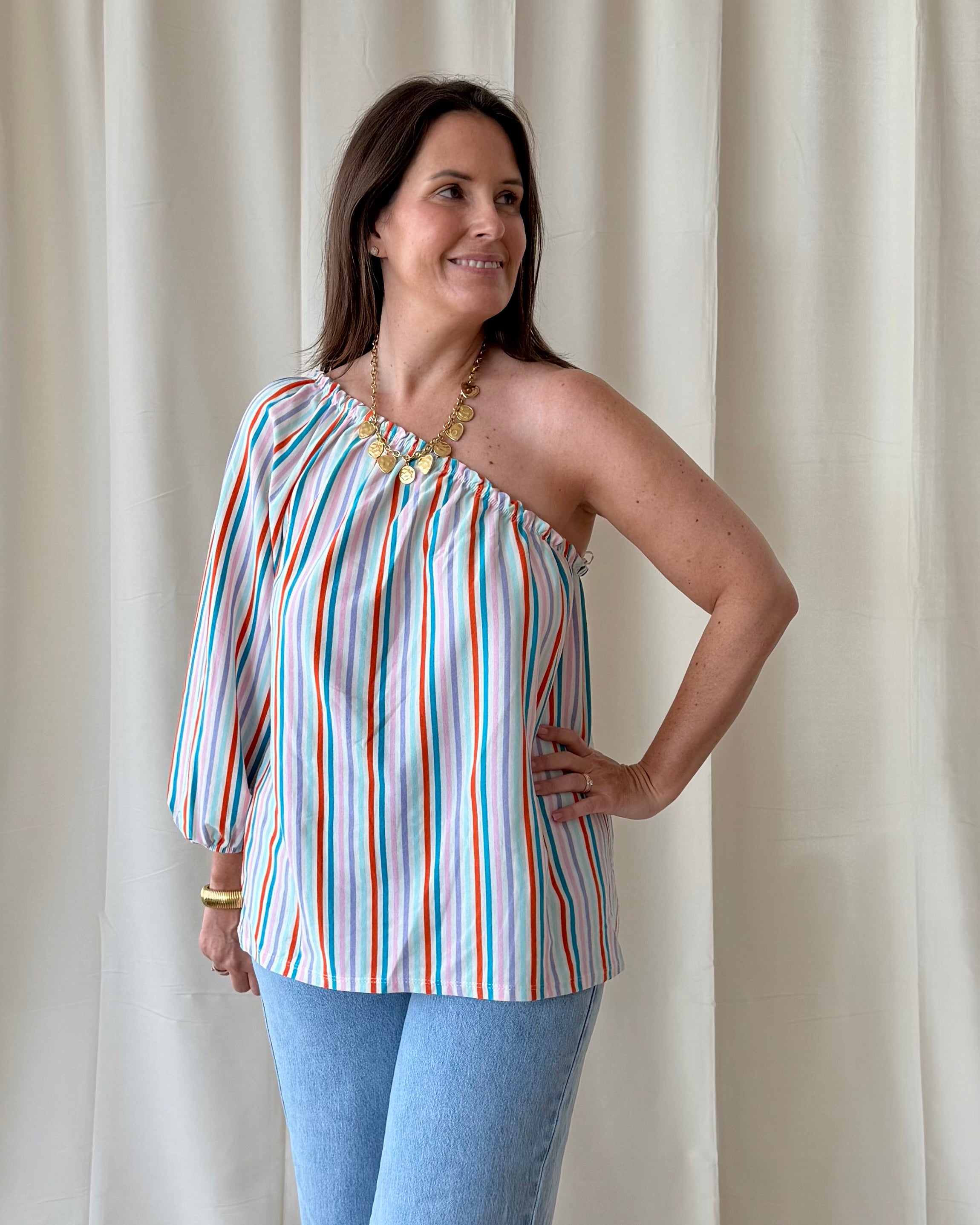 One shoulder gestreepte top