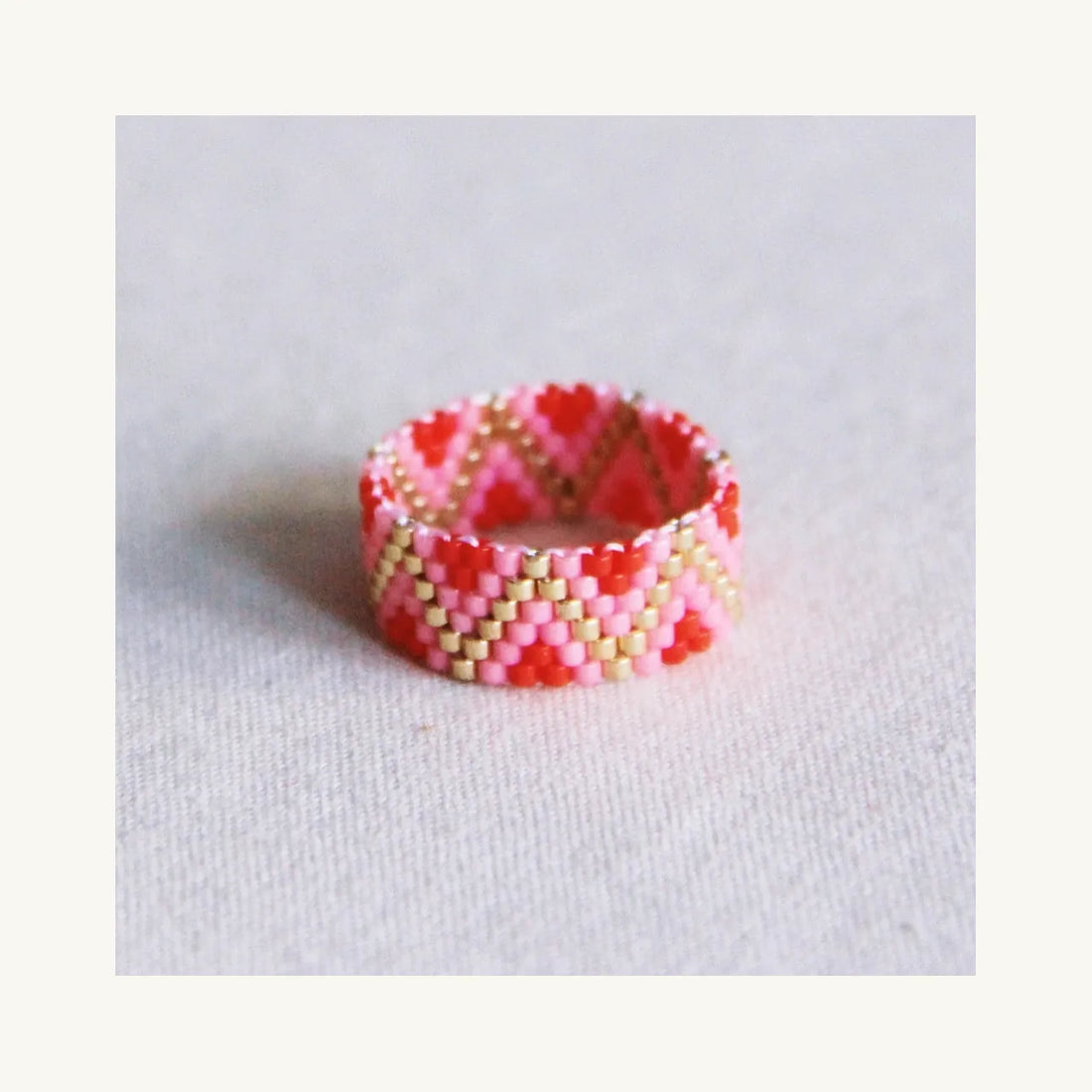 Tila Tangle ring