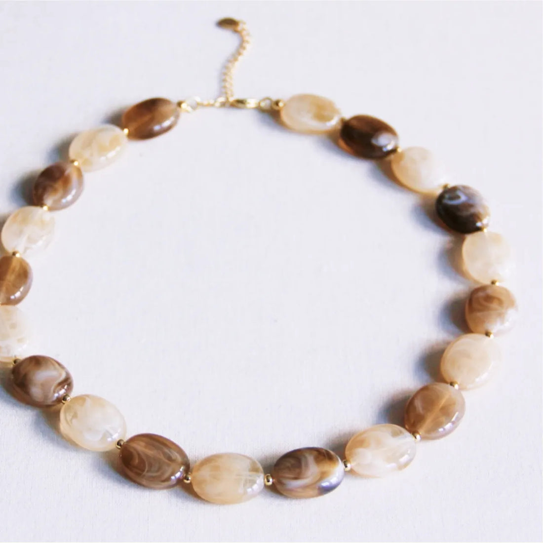 XL kralen ketting dames – opvallende resin statement necklace met stainless steel slotje bij My Dressing