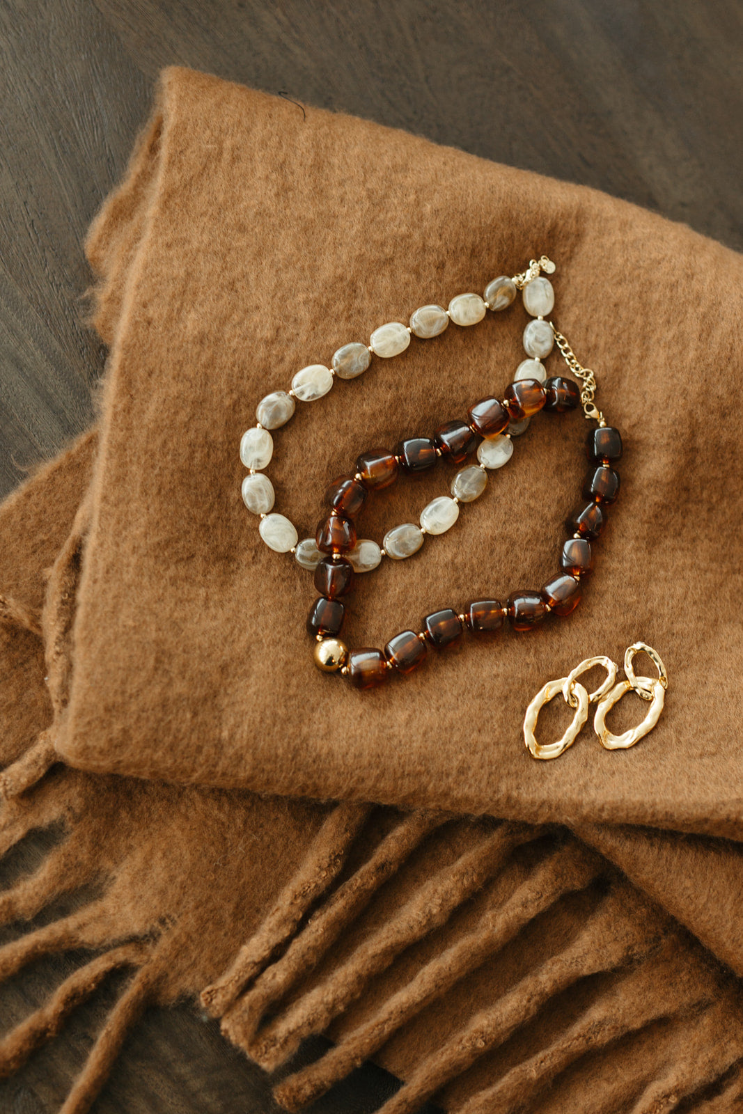 Grove kralen ketting – opvallende resin necklace met stainless steel sluiting, verkleurt niet