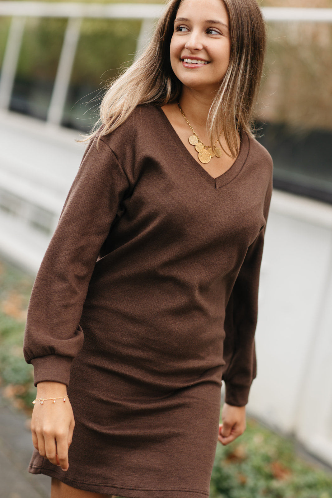 Chocoladebruin sweaterkleedje dames – comfy herfstkleedje in zachte stof bij My Dressing