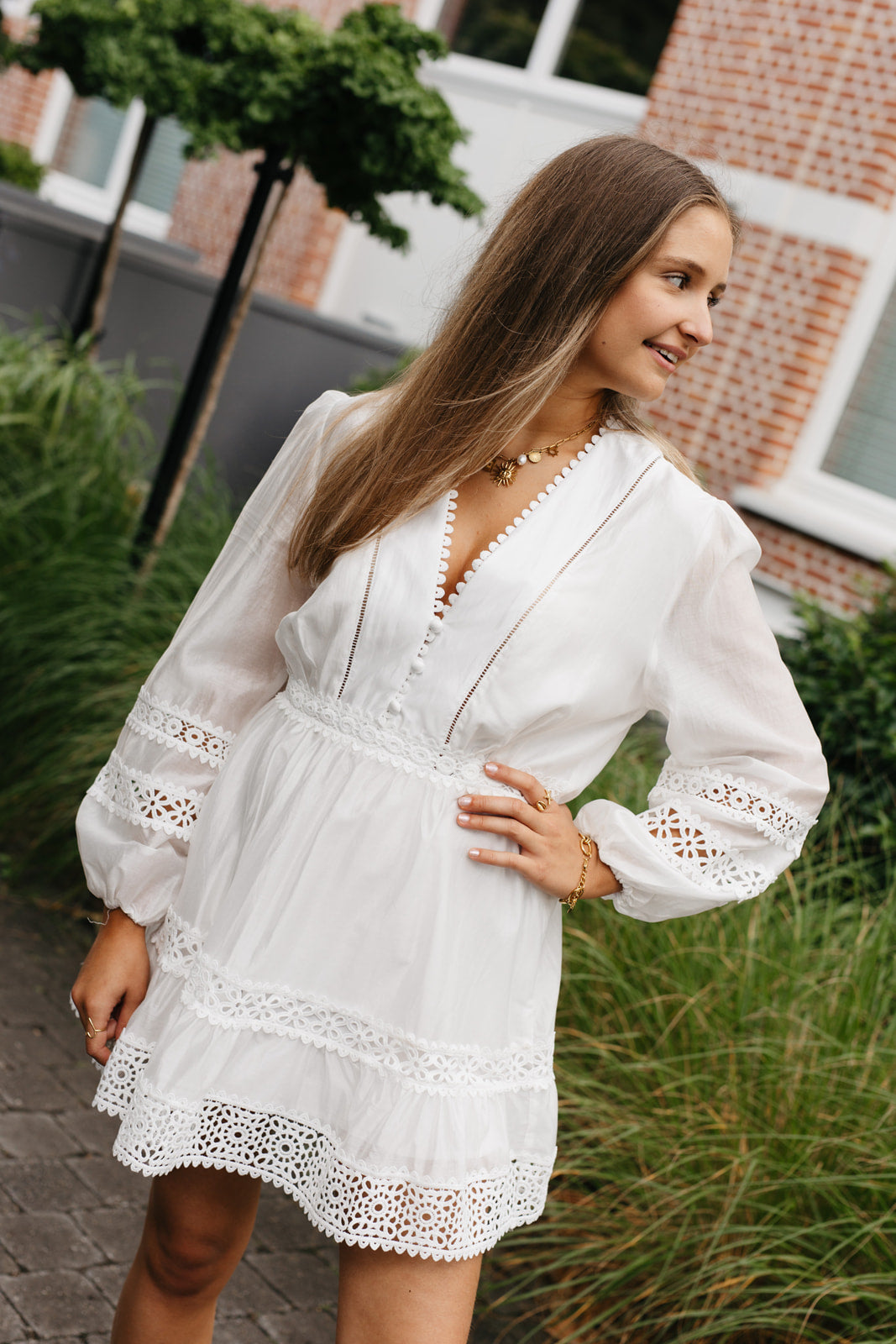 Luna lace dress