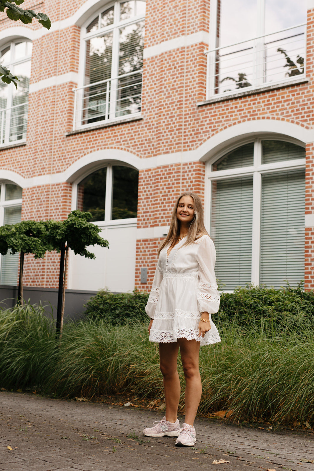 Luna lace dress