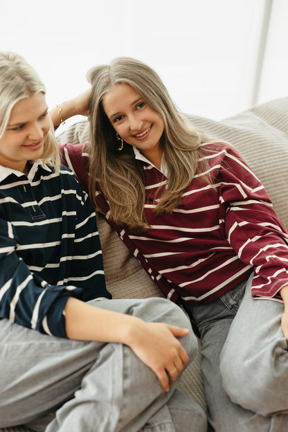 Oversized bordeaux polo – gestreepte damespolo met preppy touch en comfortabele pasvorm