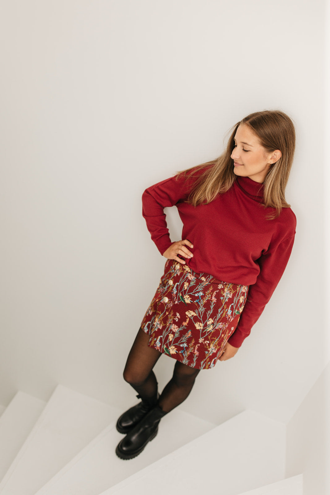Rolkraag trui dames bordeaux – warme en comfortabele sweater in trendkleur van het seizoen