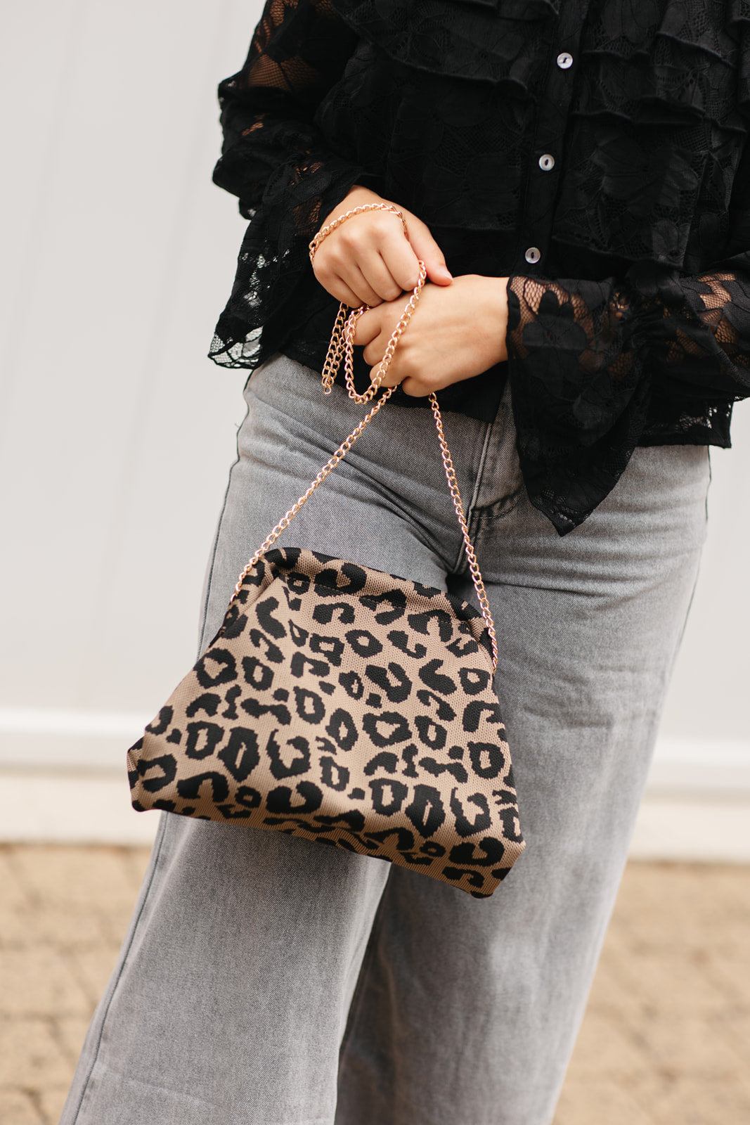 Leopard clutch – dames handtas met gouden schouderketting en panterprint bij My Dressing