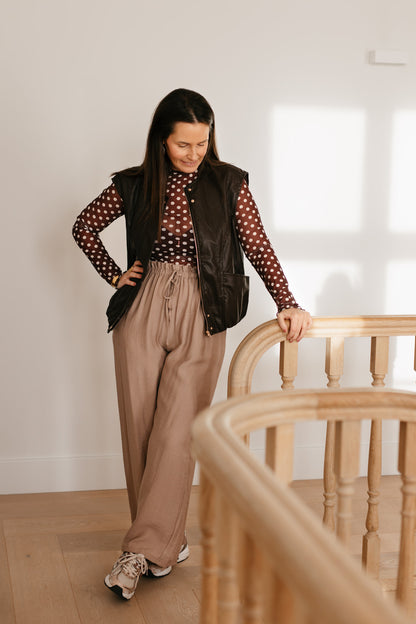 Choco longsleeve met witte stippen - My Dressing