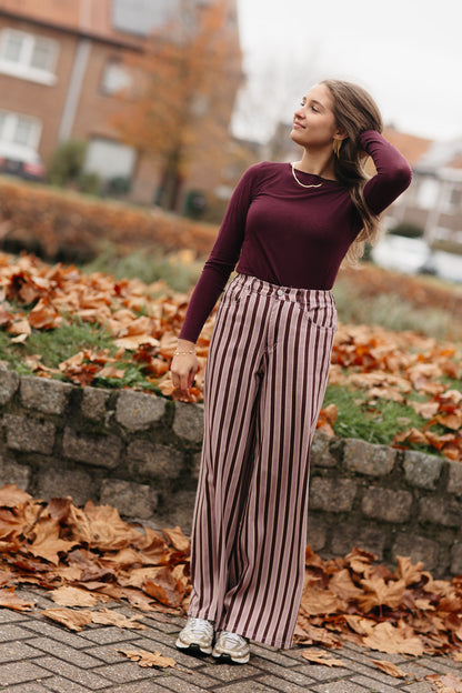 lange gestreepte jeans met roze en burgundy strepen