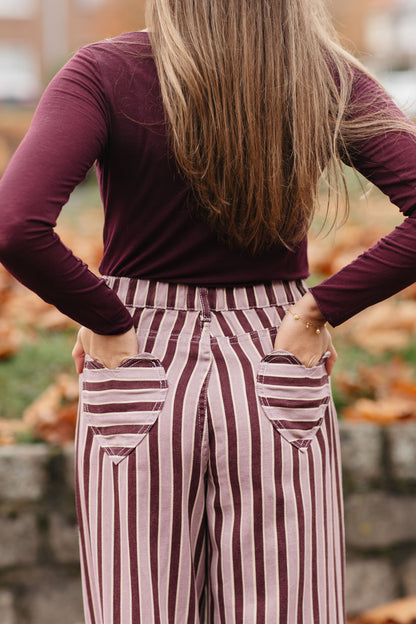 lange gestreepte jeans met roze en burgundy strepen