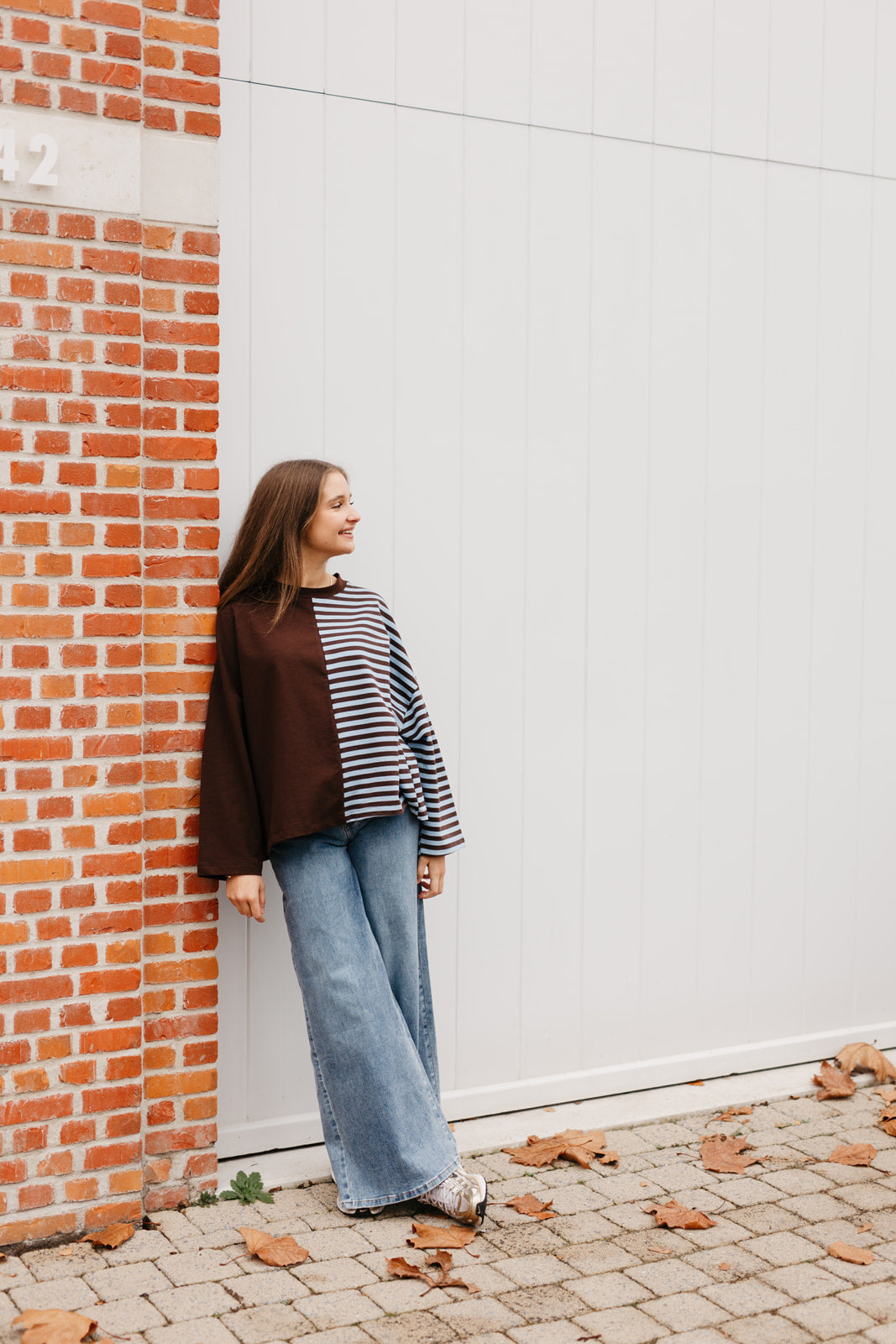 Comfy oversized top in bruine tinten