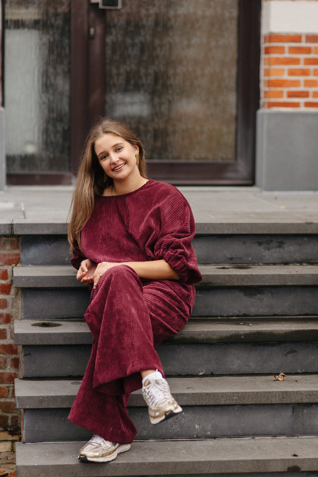  burgundy oversized set met wijde broek en vlindermouwen