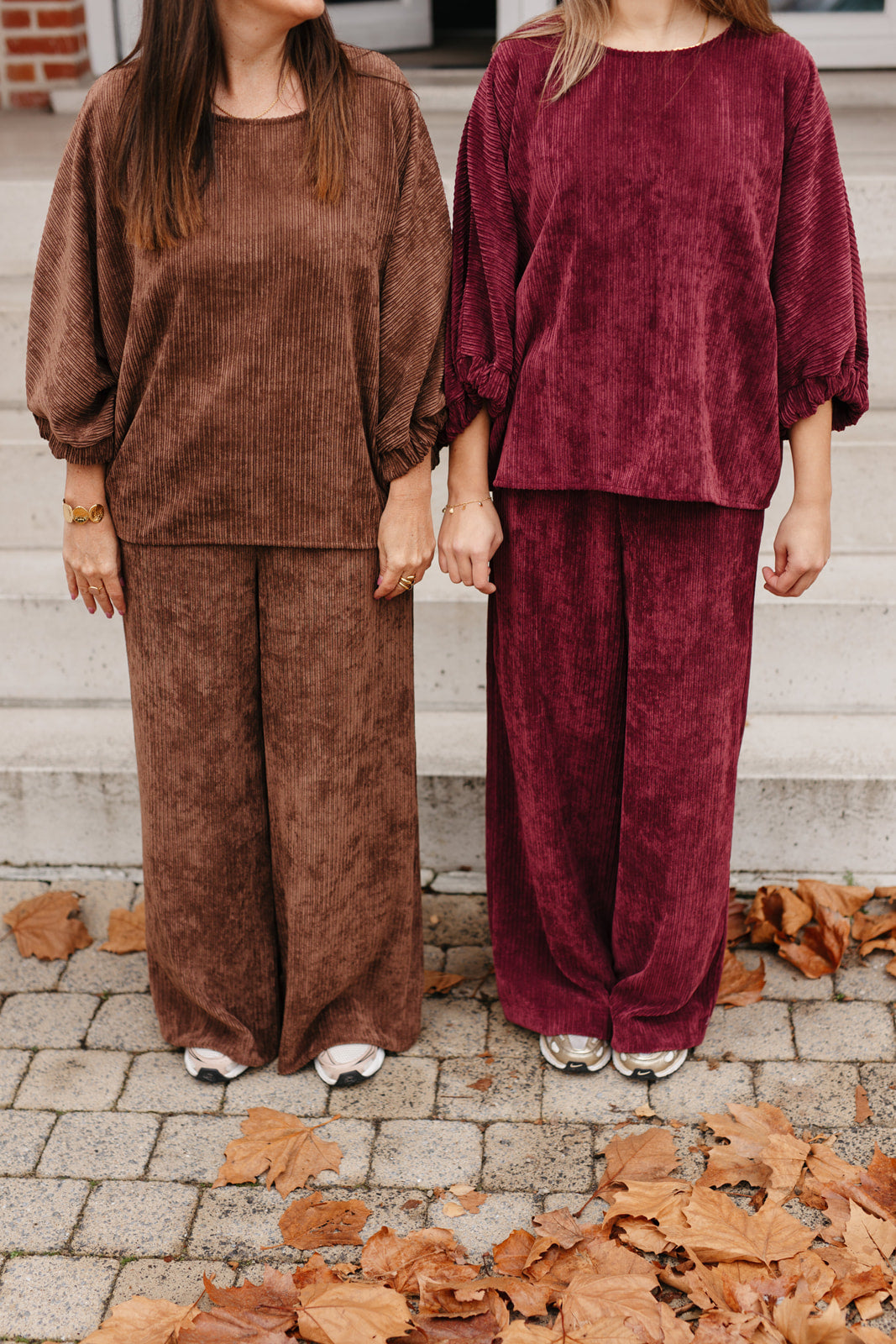  burgundy oversized set met wijde broek en vlindermouwen