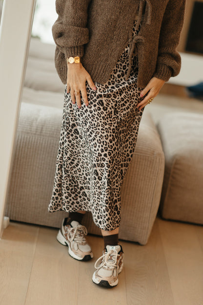 Leopard satijnen maxi rok – vooraanzicht