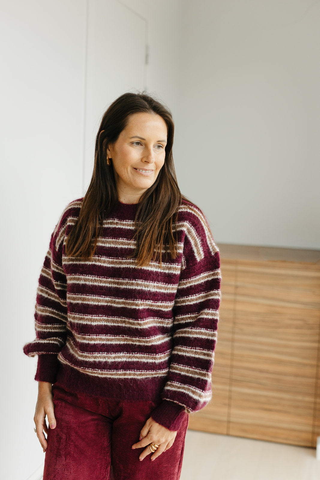 Bordeaux gestreepte knit met lange mouwen